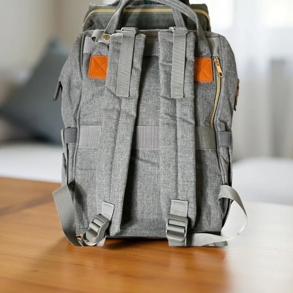 Lovevook cooler Backpack fits 24 pack grey 15 in H x 10 in wide xtra pockets EUC